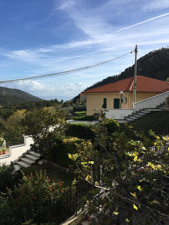 Villa Rosa Giustenice المظهر الخارجي الصورة
